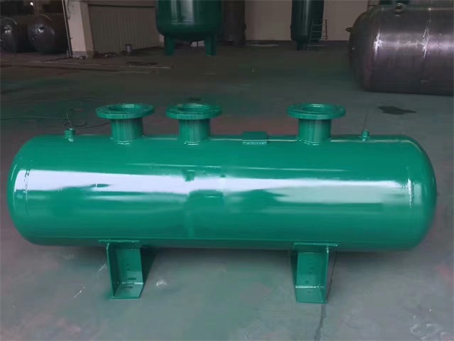 1679991473376569.jpeg 新邵新邵新邵蒸汽分气缸1.jpeg